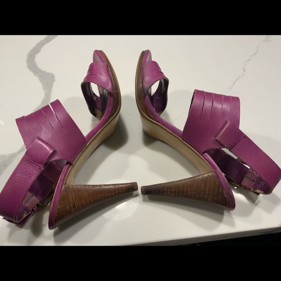 Sandals - Picture 2 of 2